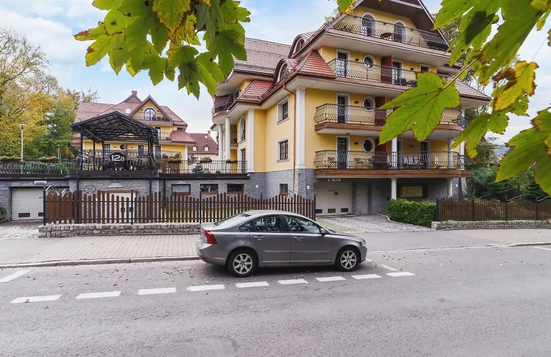 Apartament Neapol Rezydencja Sienkiewicza by Renters-1